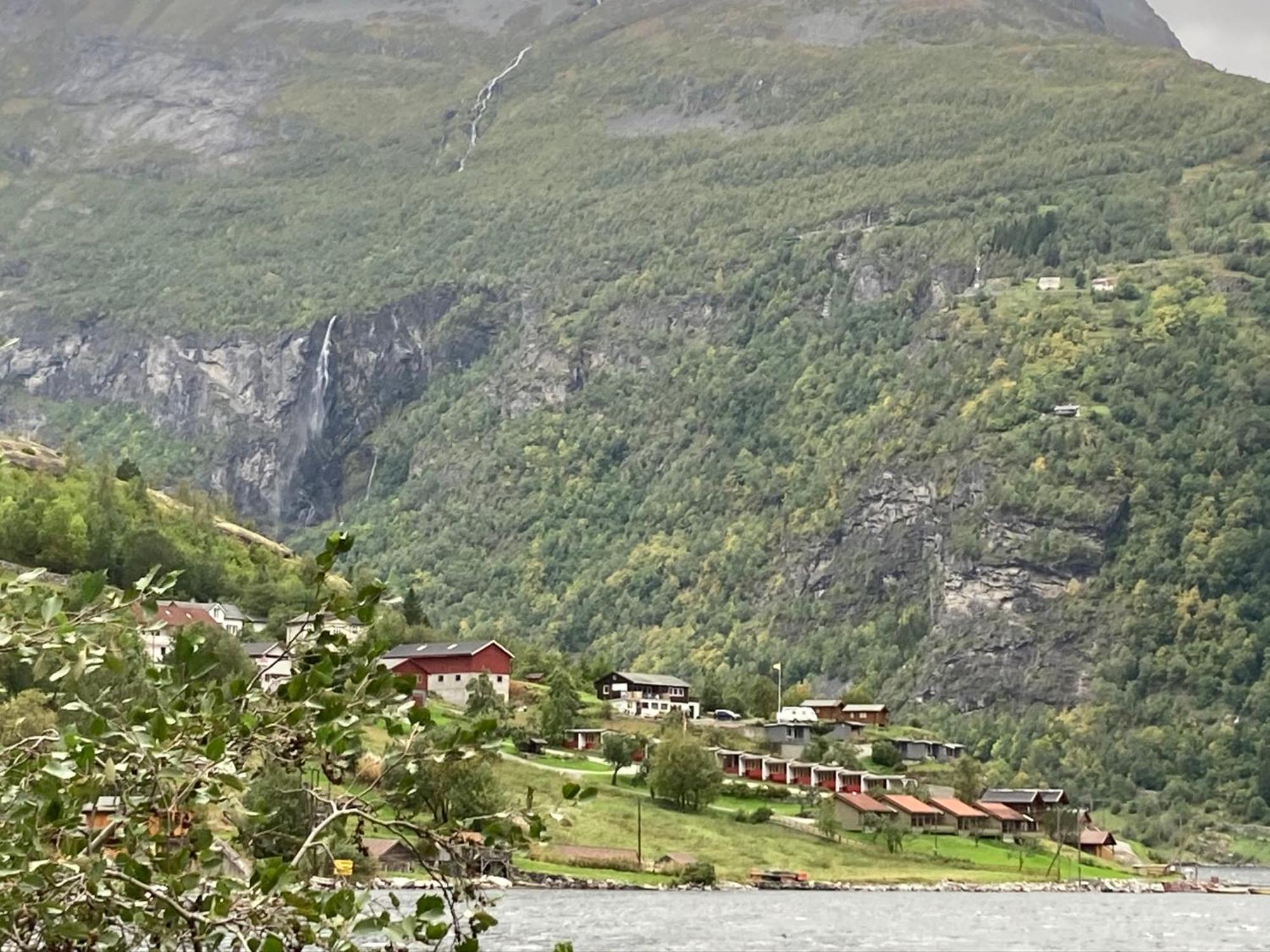Fjorden Campinghytter Geiranger Exterior foto