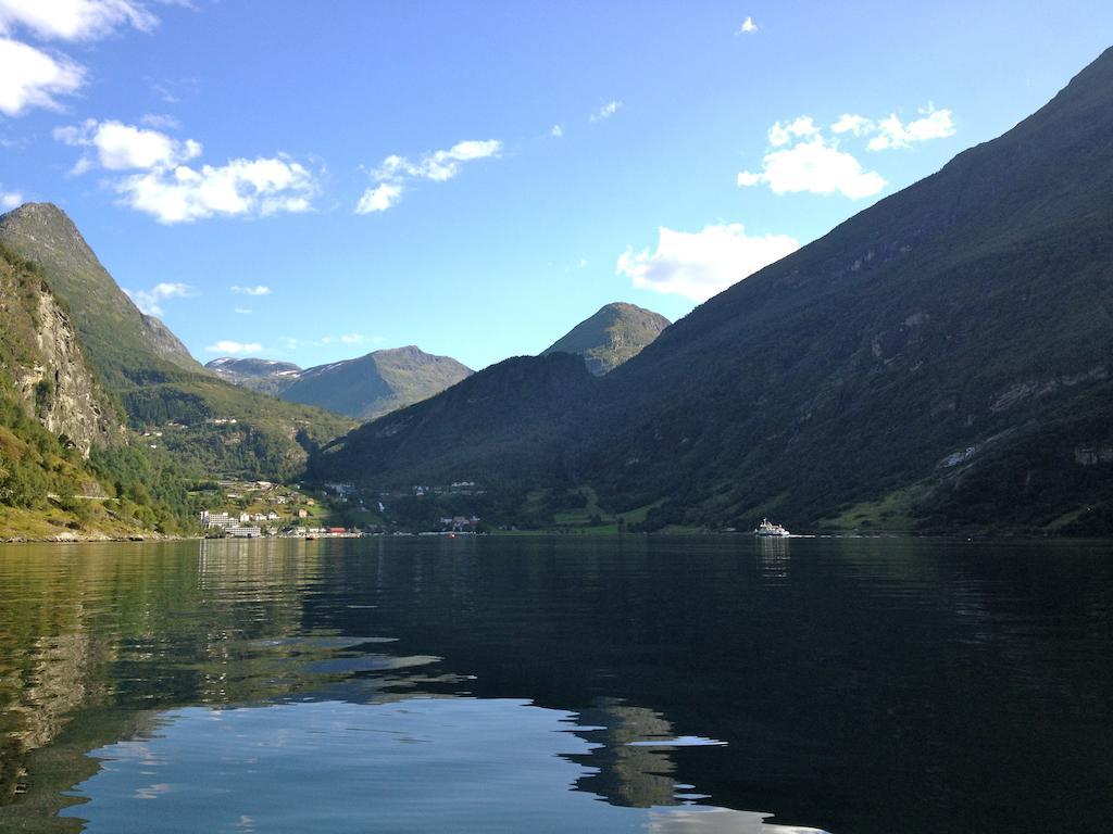 Fjorden Campinghytter Geiranger Exterior foto